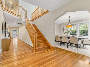 27 Newell Rd #2, Brookline, MA 02446