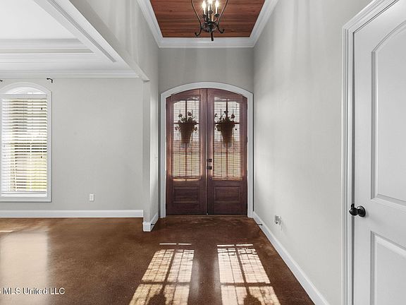 3rd image of 712 Leesburg Rd