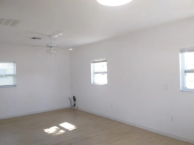 775 S McCall Rd — Photo 10