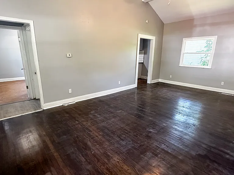 8001 Euclid Ave — Photo 5