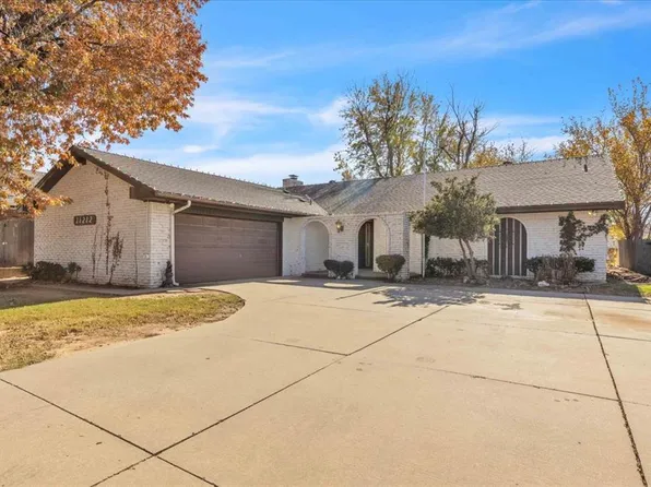 11212 Folkstone Dr, Yukon, OK 73099
