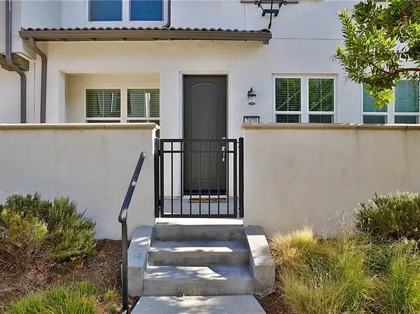 7070 Montecito Ln, Eastvale, CA 92880
