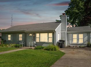 103 Buckeye St, Three Oaks, MI 49128