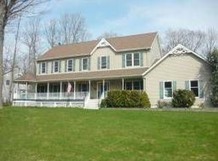 61 Paderewski Rd, Oak Ridge, NJ 07438