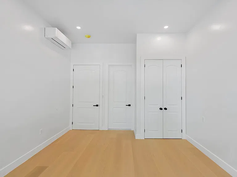 153 Weirfield St #B — Photo 3