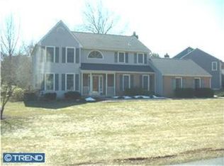 18 Sunrise Dr, Newark, DE 19711