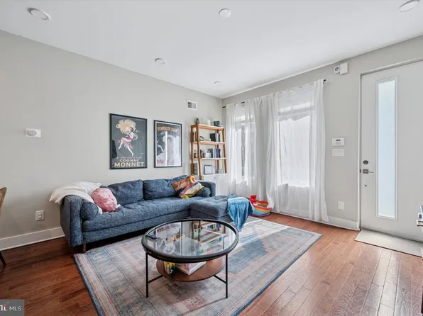 1322 N Hollywood St, Philadelphia, PA 19121