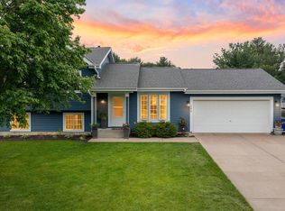 208 Evergreen Dr, Somerset, WI 54025