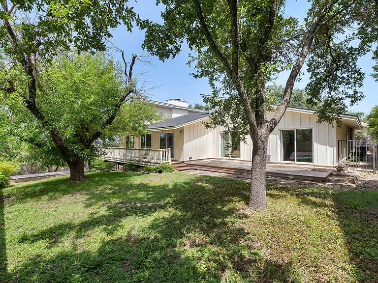 1505 Quaker Ridge Dr — Photo 5