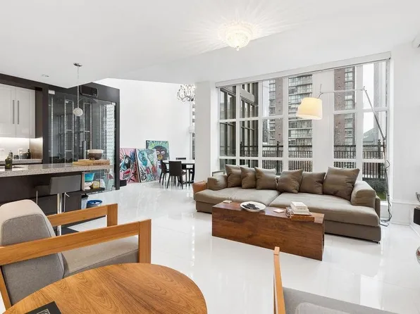 1102 Hornby St Penthouse 2, Vancouver, BC V6Z 1V8