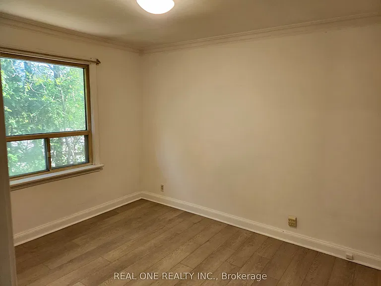 22 Pleasant View Dr — Photo 5