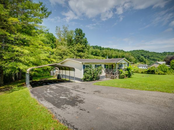 9731 Swords Creek Rd, Swords Creek, VA 24649