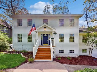 748 Indian Hills ROAD, Fontana, WI, 53125