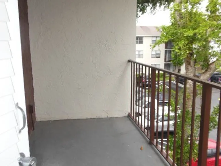 738 Executive Center Dr #35-10-35 — Photo 6