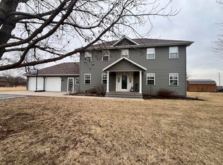 1117 Franklin St, New Windsor, IL 61465