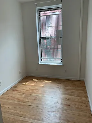 Rented by Chartwell Manhattan Realty | media 5