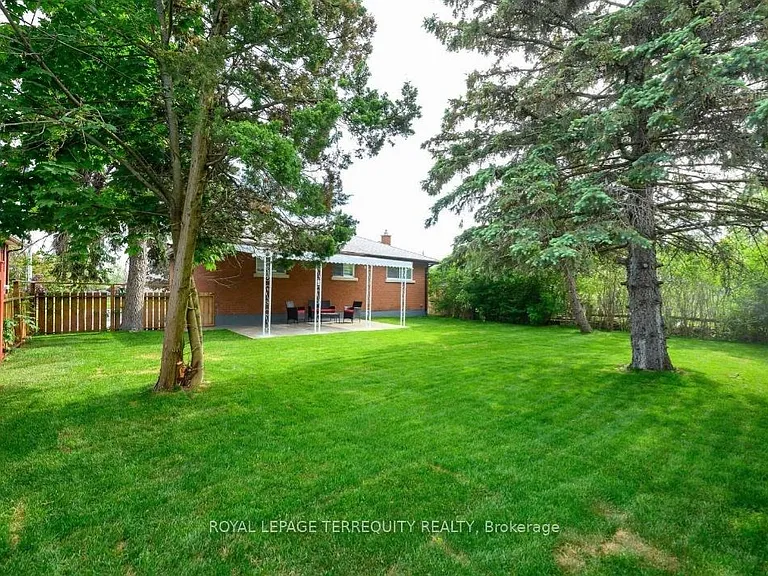 6950 Richmond Cres #MAIN FLOOR — Photo 25