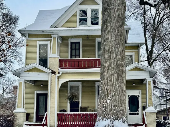 308 E Walnut St, Bloomington, IL 61701