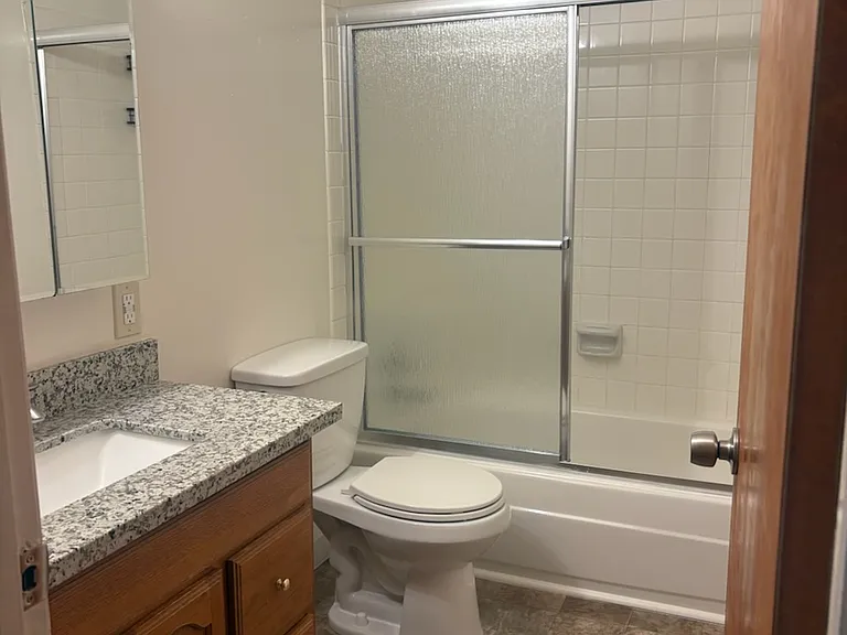 667 Villa St #4 — Photo 10