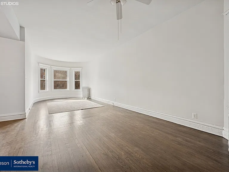 670 W Sheridan Rd #2 — Photo 3