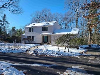 285 E Dunstable Rd, Nashua, NH, 03062
