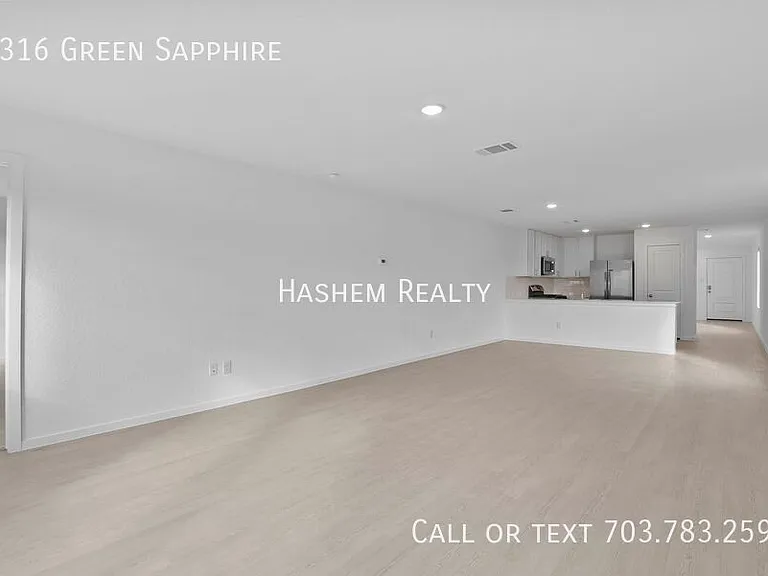 7316 Green Sapphire — Photo 9