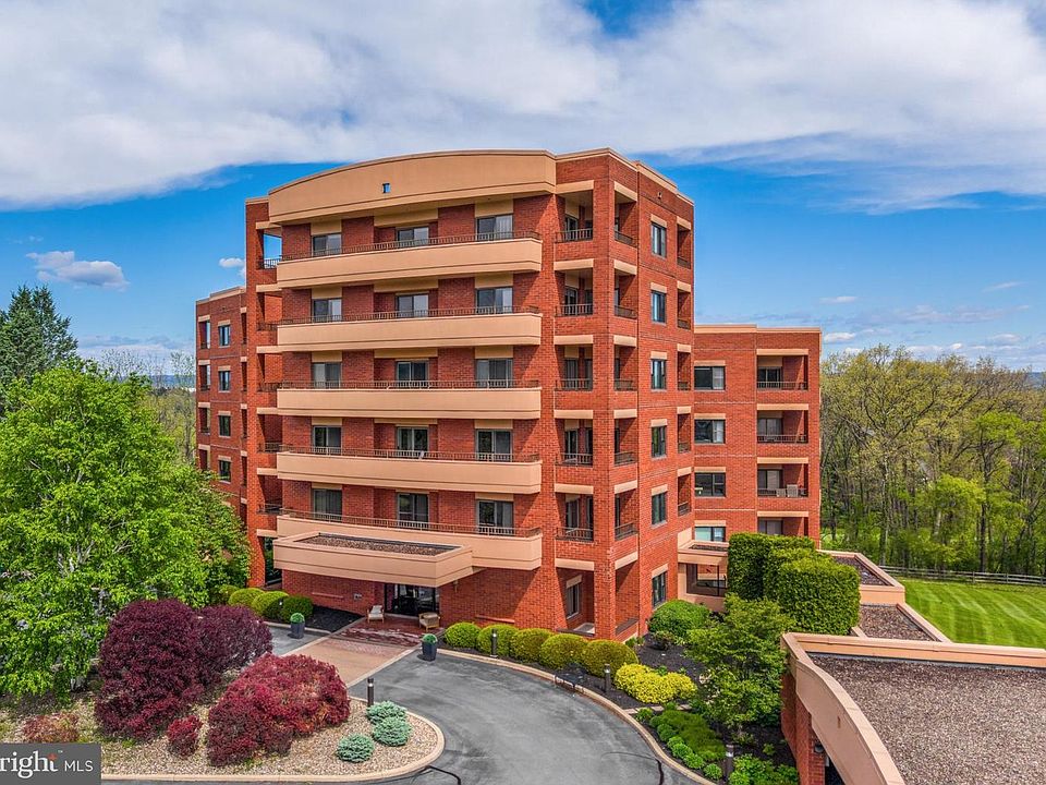 1st image of 455 Windmere Dr APT 3B