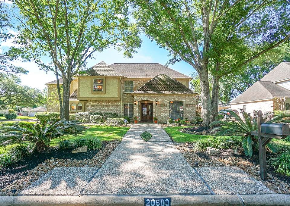 1st image of 20603 Cranfield Dr