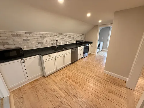 53 Main St #B Photo 1