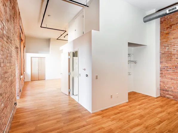 The Lofts at New Amsterdam
