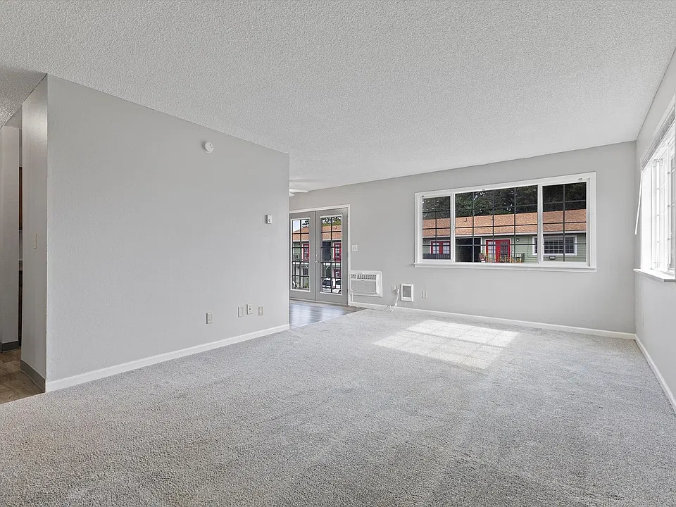 14021 SE Stark St #1-18