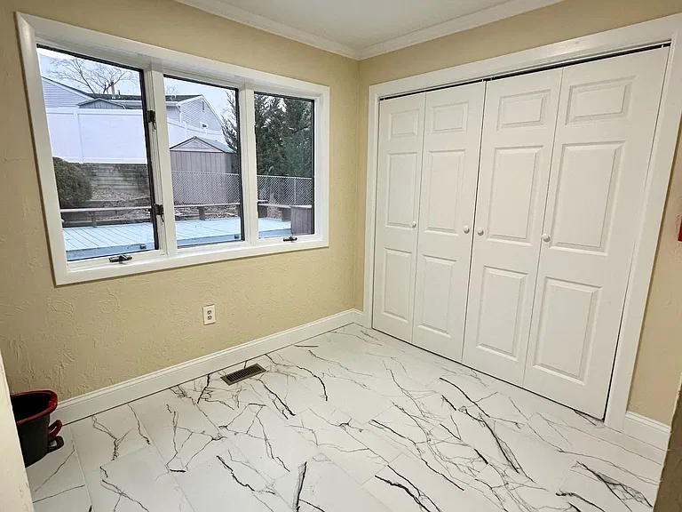 1749 Hillside Pl — Photo 15