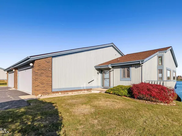 1715 River Rd APT 62, Saint Clair, MI 48079