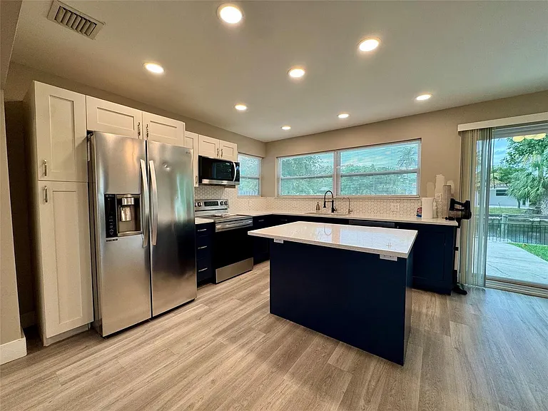1871 NW 31st Ct — Photo 11