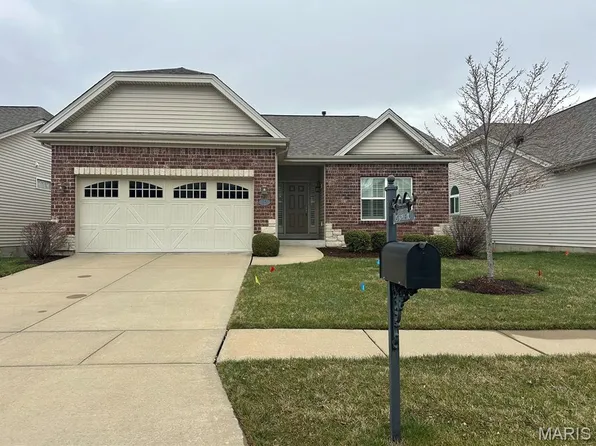 25 Sophie Dr, Dardenne Prairie, MO 63368