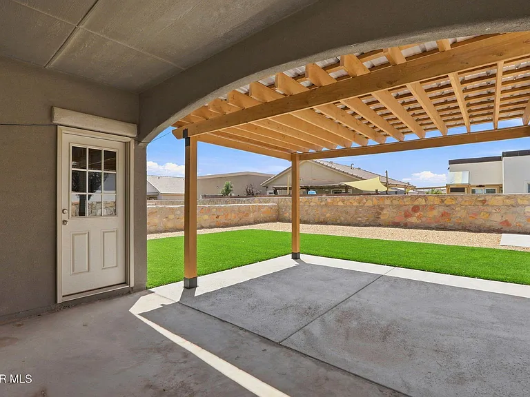 1089 Indigo Sky St — Photo 44