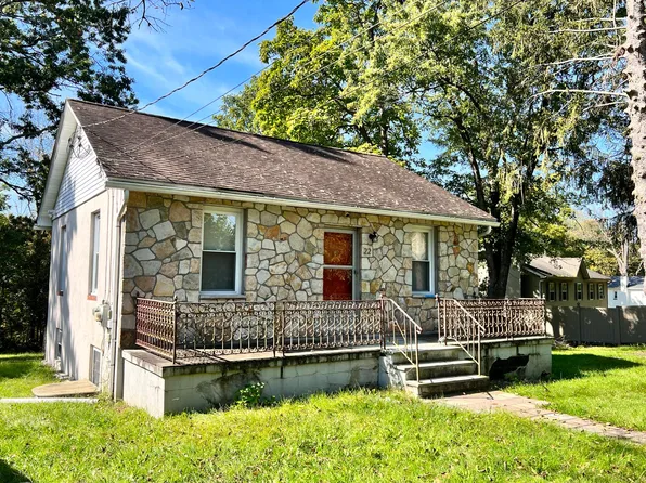 22 John St #1, New Windsor, NY 12553