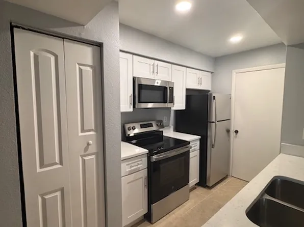 3032 Parkway Blvd APT 108, Kissimmee, FL 34747