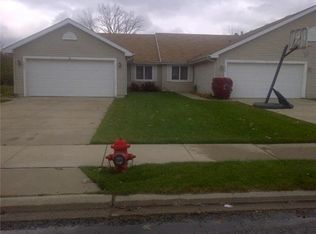 8655 Calhoun Pl, Crown Point, IN 46307