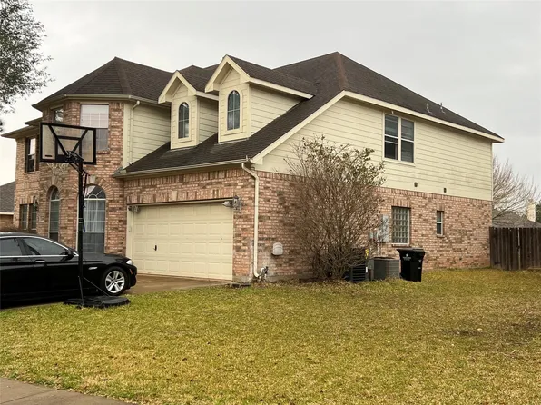 1202 Blue Leaf Dr, Richmond, TX 77469