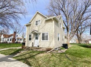 356 2nd St, Gaylord, MN 55334