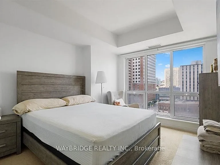 200 Rideau St #906 — Photo 9
