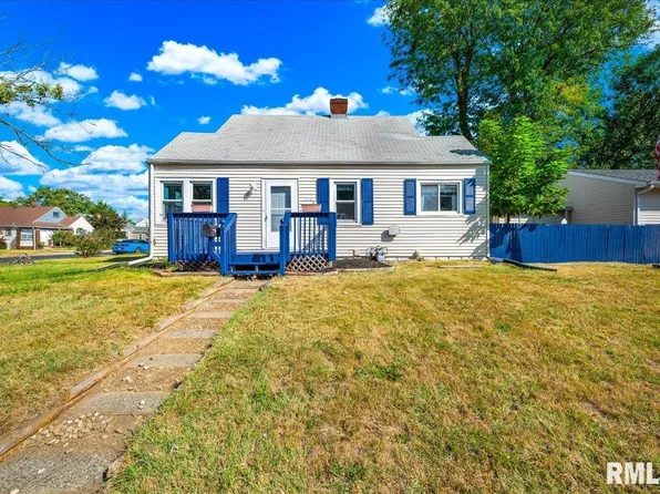 1011 W Forrest Hill Ave, Peoria, IL 61604