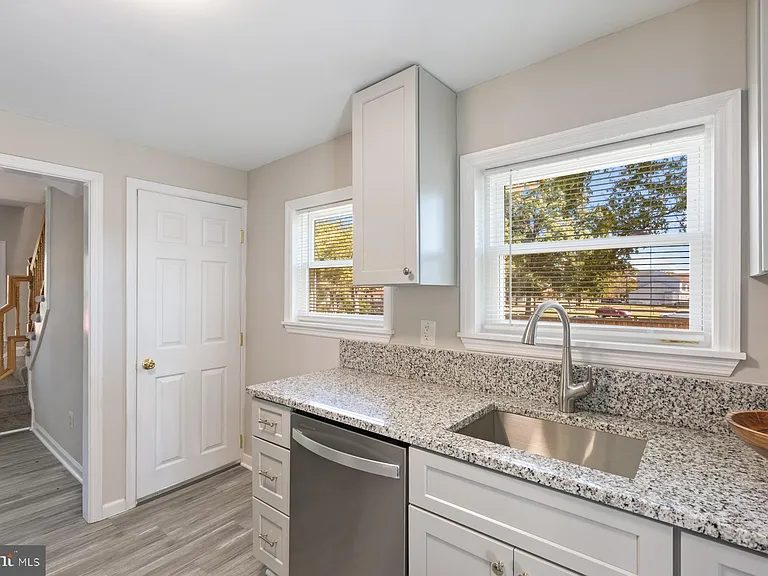 6903 Friendship Rd — Photo 4