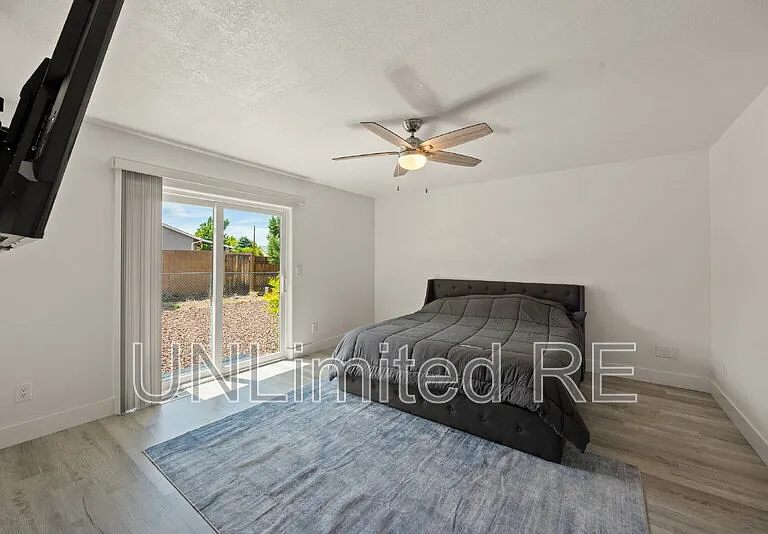 3486 N Christine Dr — Photo 11