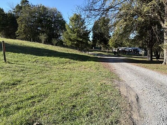5th image of 855 Ware Ln