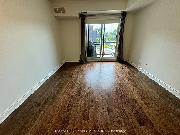 3170 Erin Mills Pkwy #319 — Photo 6