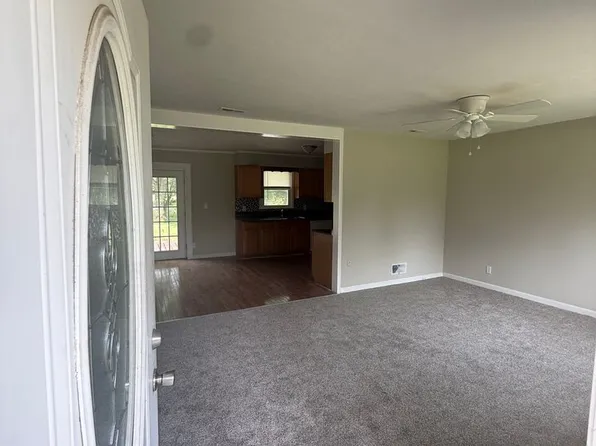 24 Jerome Cir, Anniston, AL 36206
