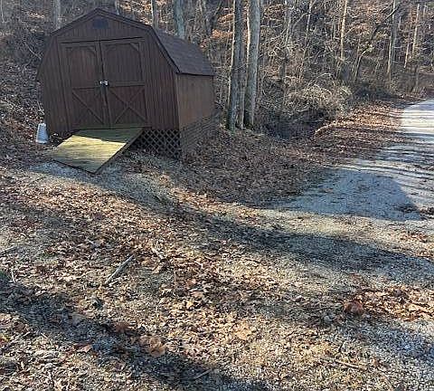 3rd image of 599 Creekview Ln