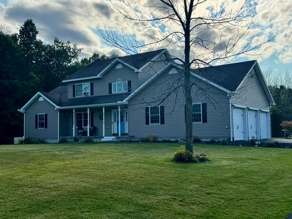10395 State Route 9, Champlain, NY 12919